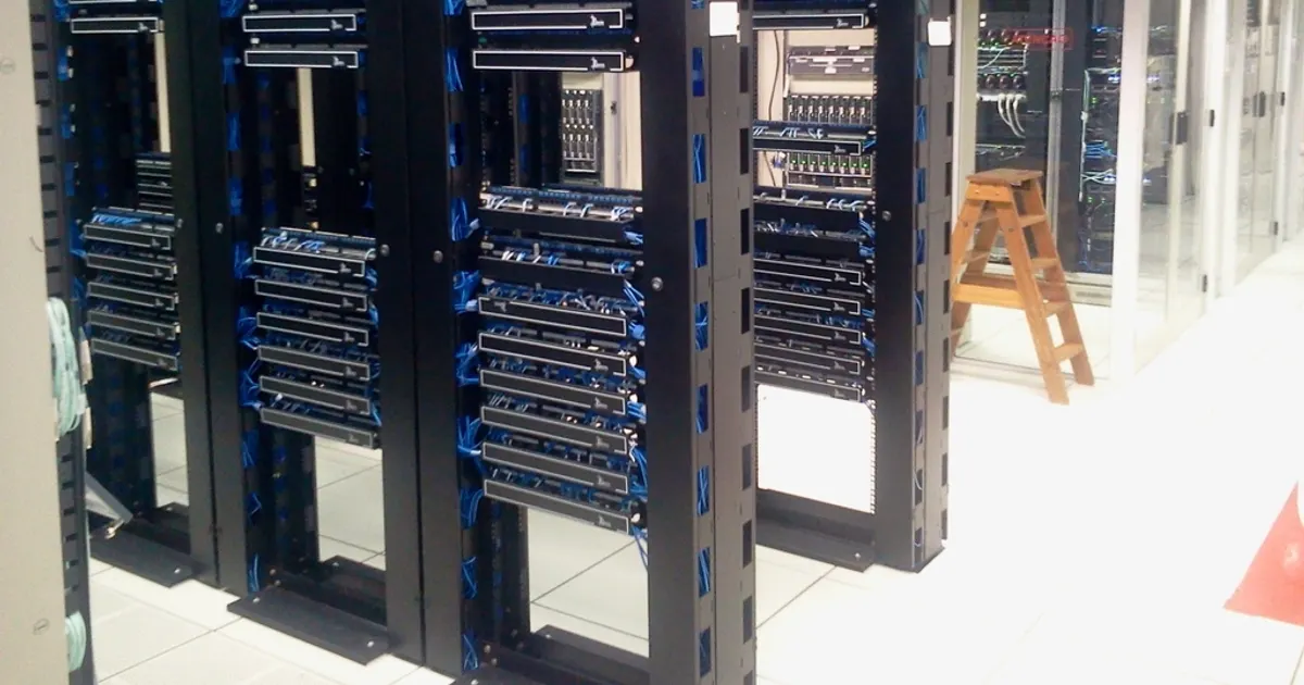 Diagram comparing client-side and server-side file processing